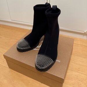 Christian loubiton boots stretch!